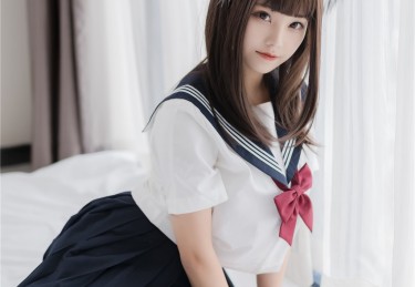 91吃瓜独家专栏：深夜包间内那段低语如何悄然绽放独特情愫，91视频被抓的人