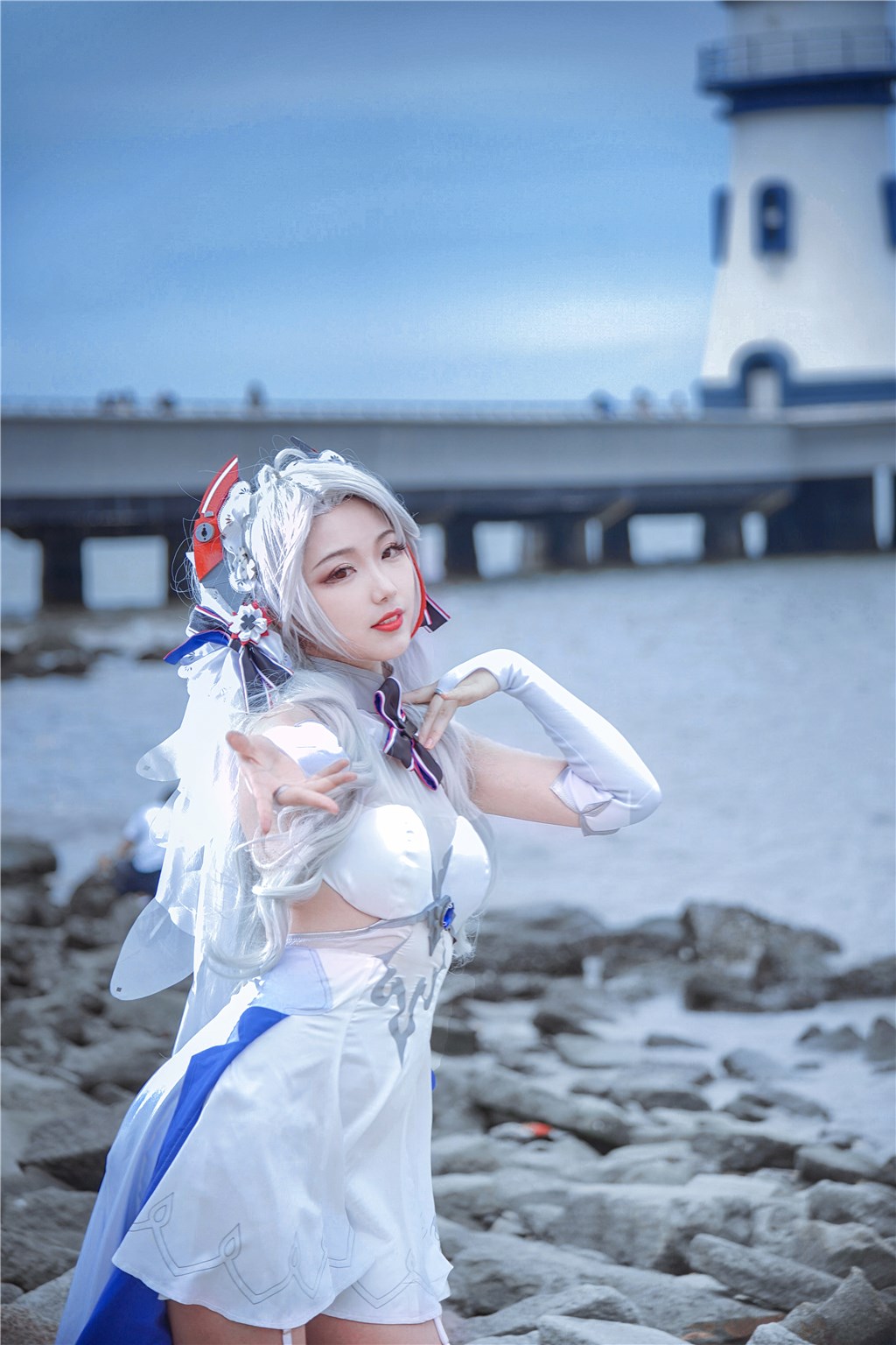 【麻豆官媒官方网站】禁忌情话集：揭秘夜幕下明星低语中的秘密情感，令人浮想联翩